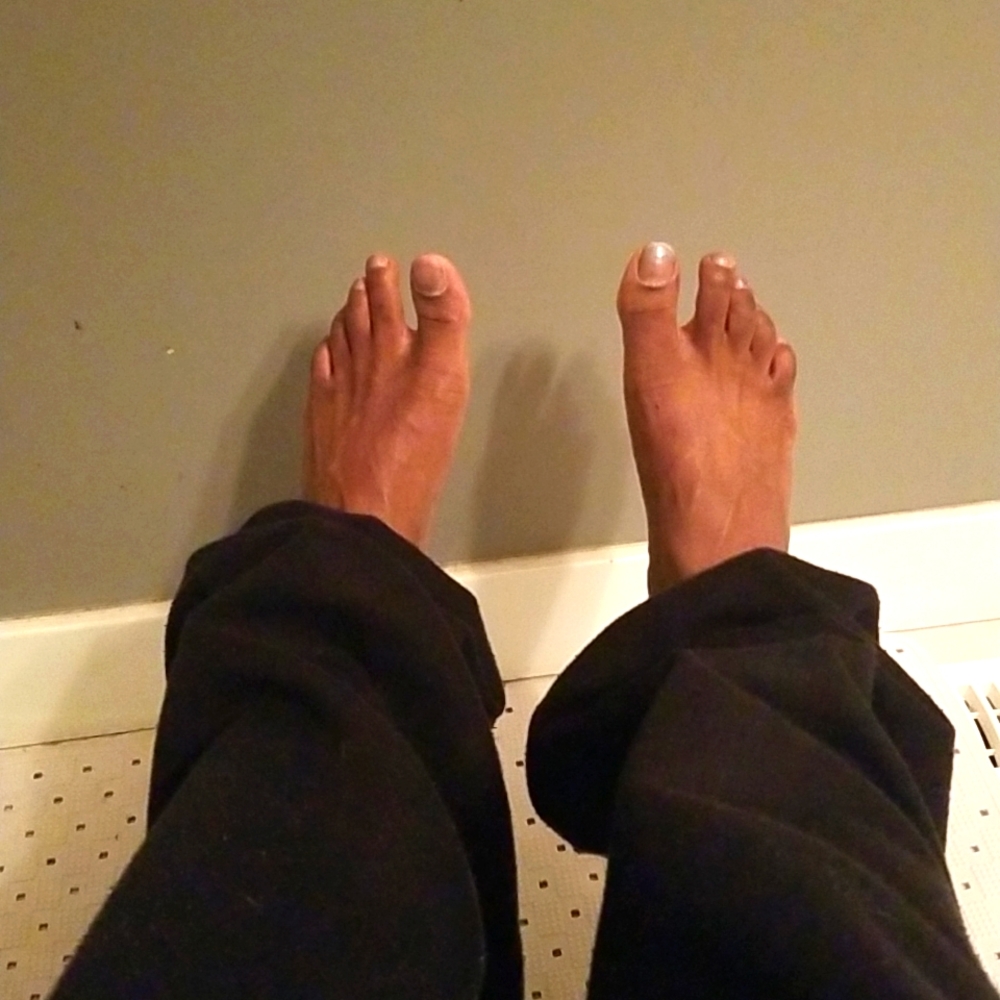 Mermaid painted toe nails